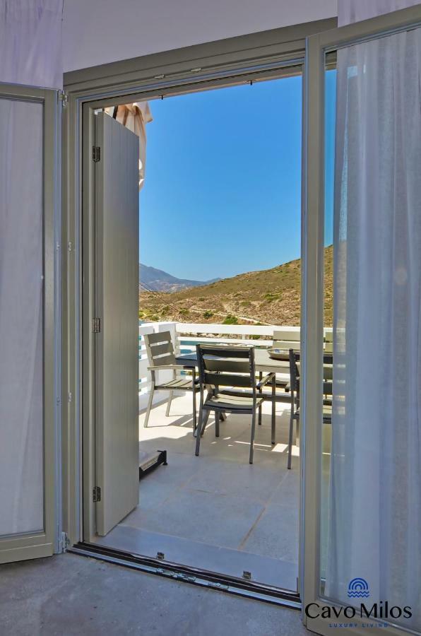 Cavo Milos * Adamantas (Milos)